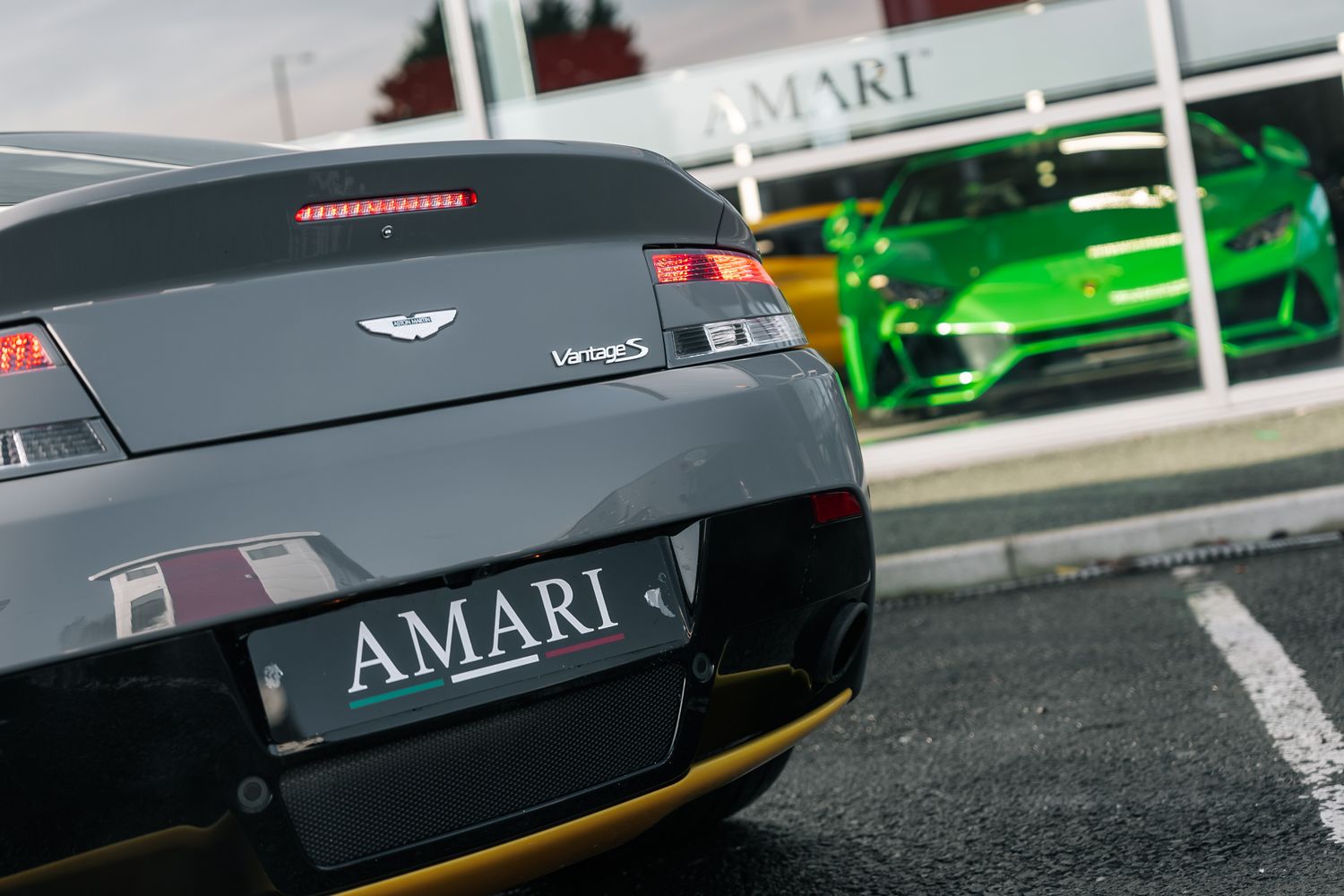 Aston Martin Vantage S V8 Auto