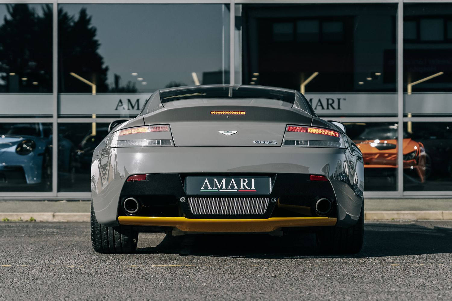 Aston Martin Vantage S V8 Auto