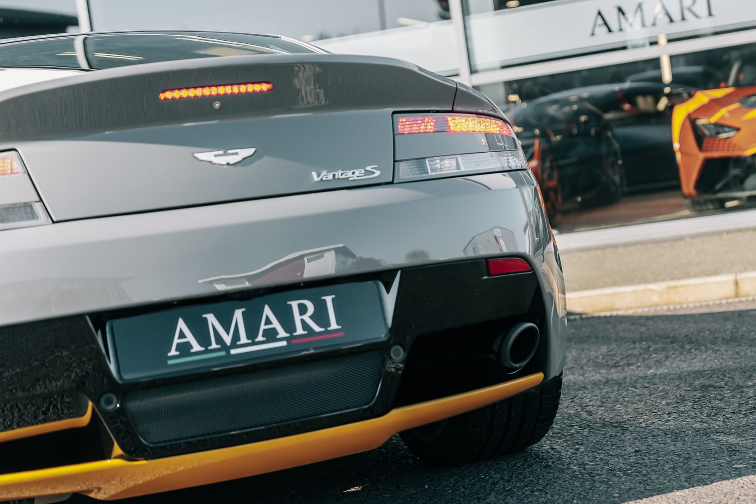Aston Martin Vantage S V8 Auto