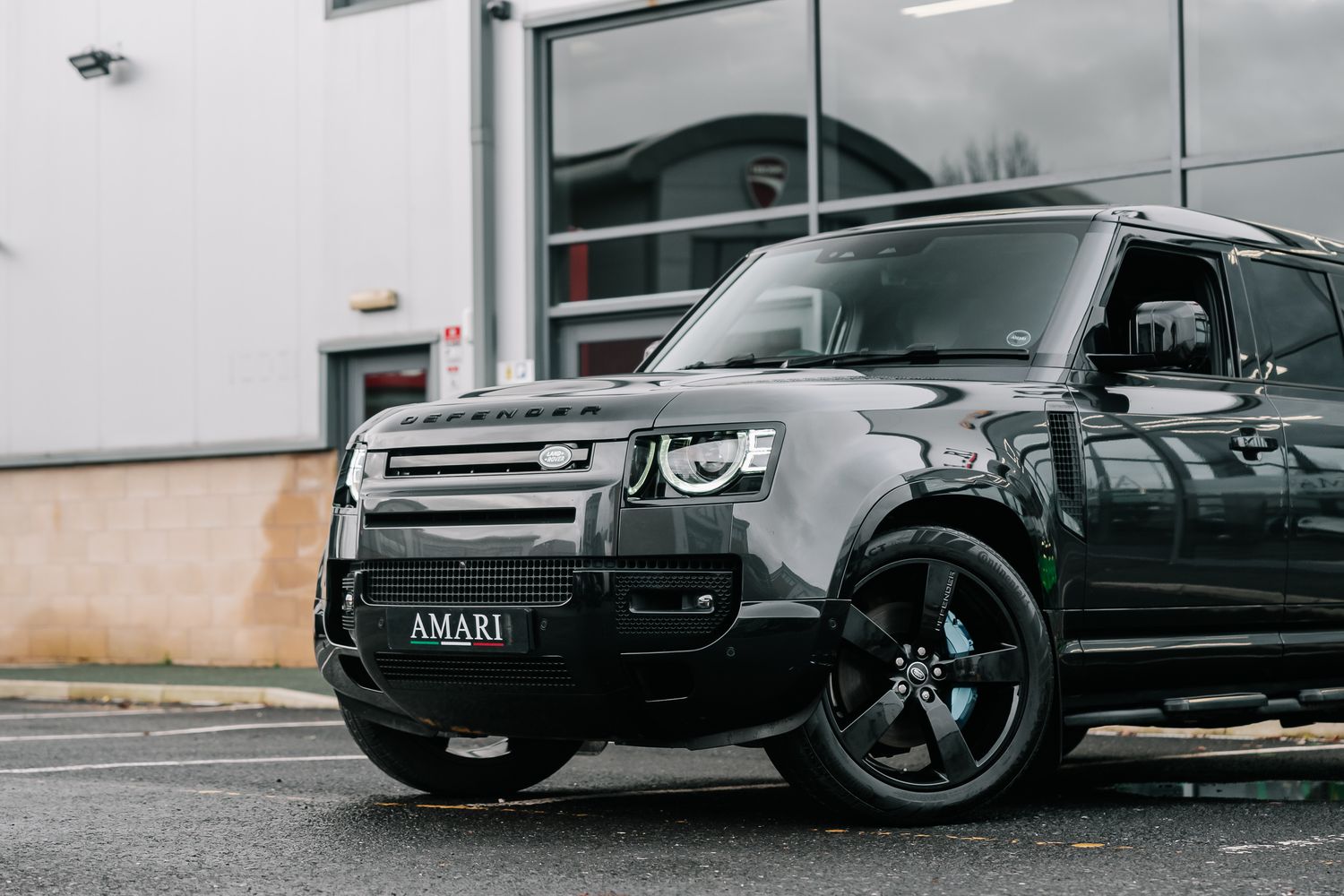 Land Rover Defender 110 V8 5.0 P525