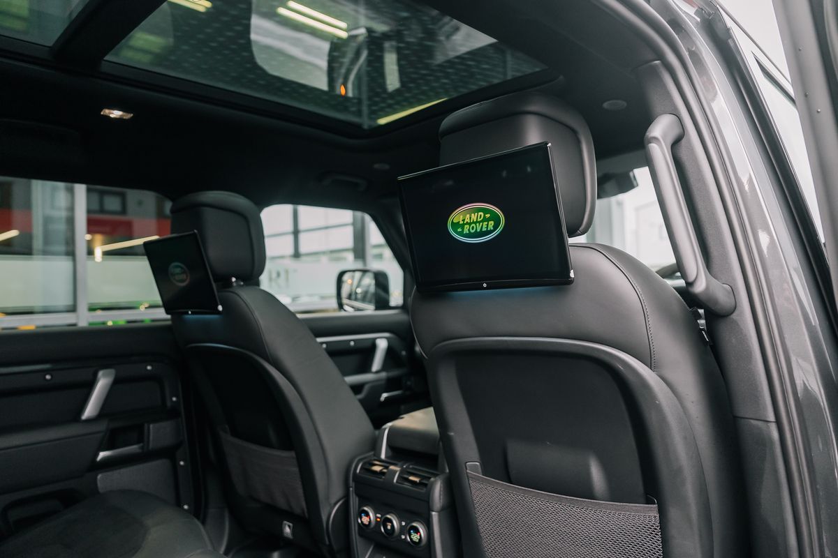 Land Rover Defender 110 V8 5.0 P525