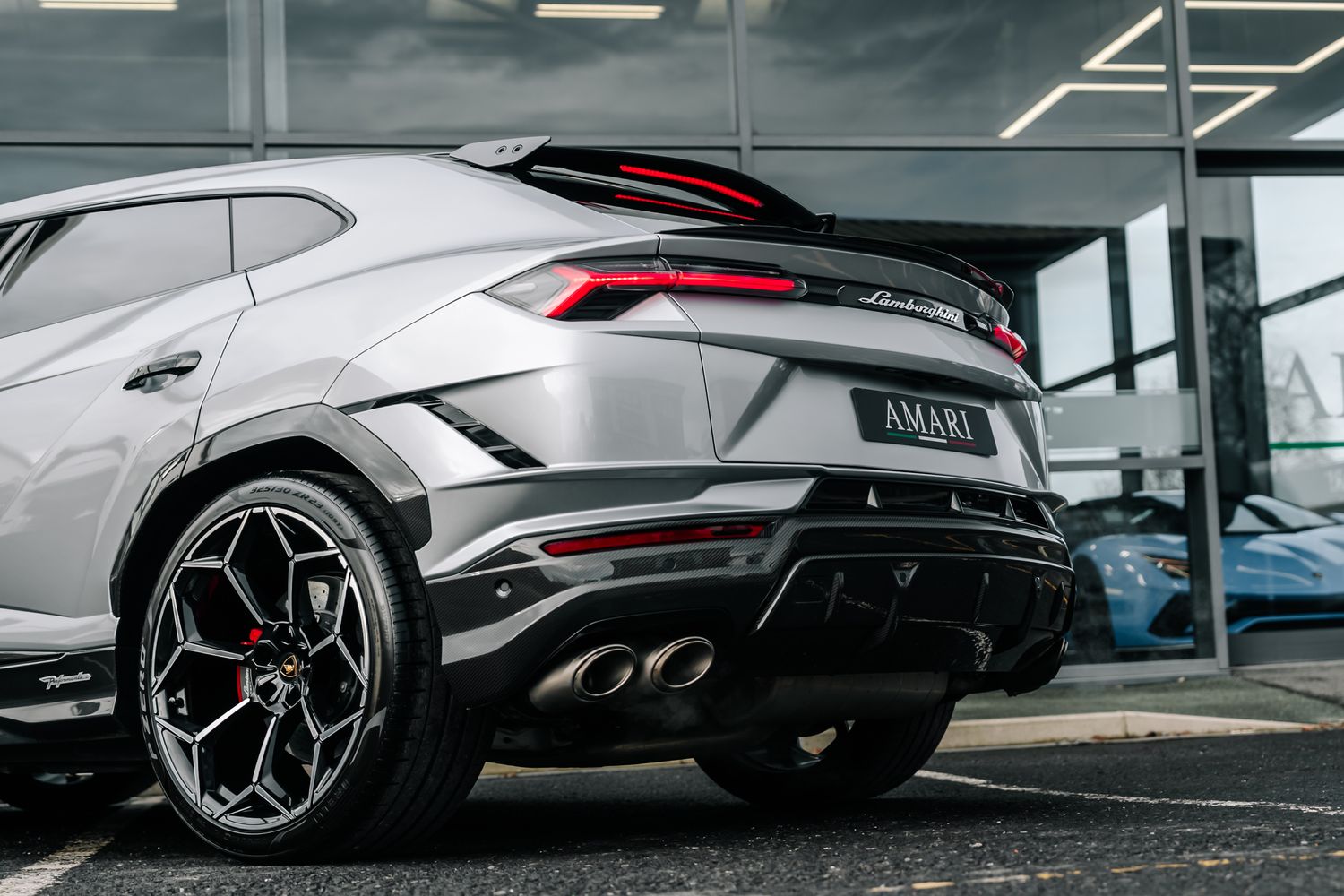 Lamborghini Urus Performante V8