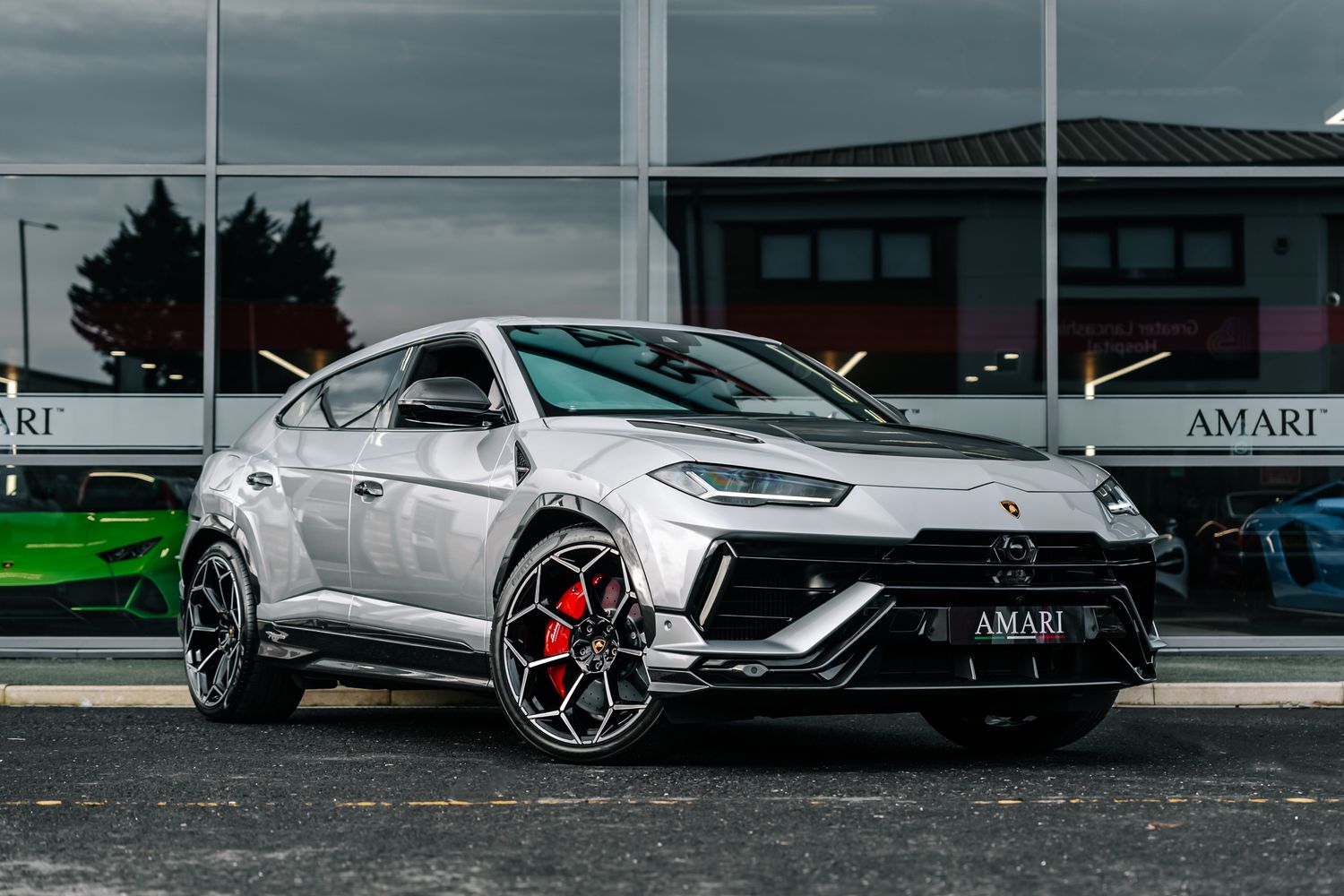 Lamborghini Urus Performante V8