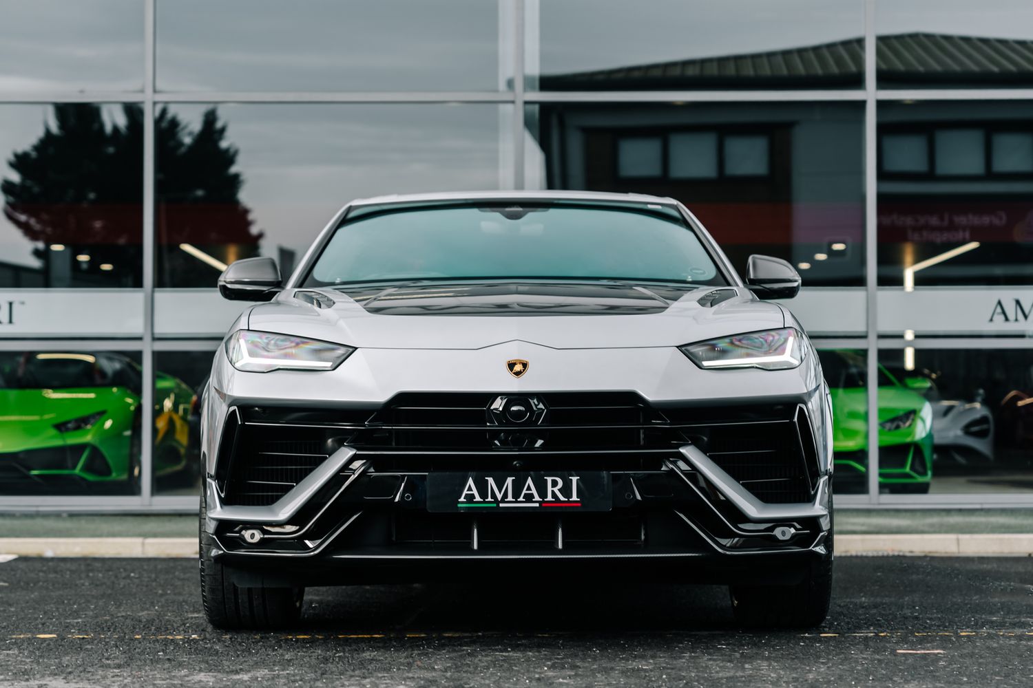 Lamborghini Urus Performante V8