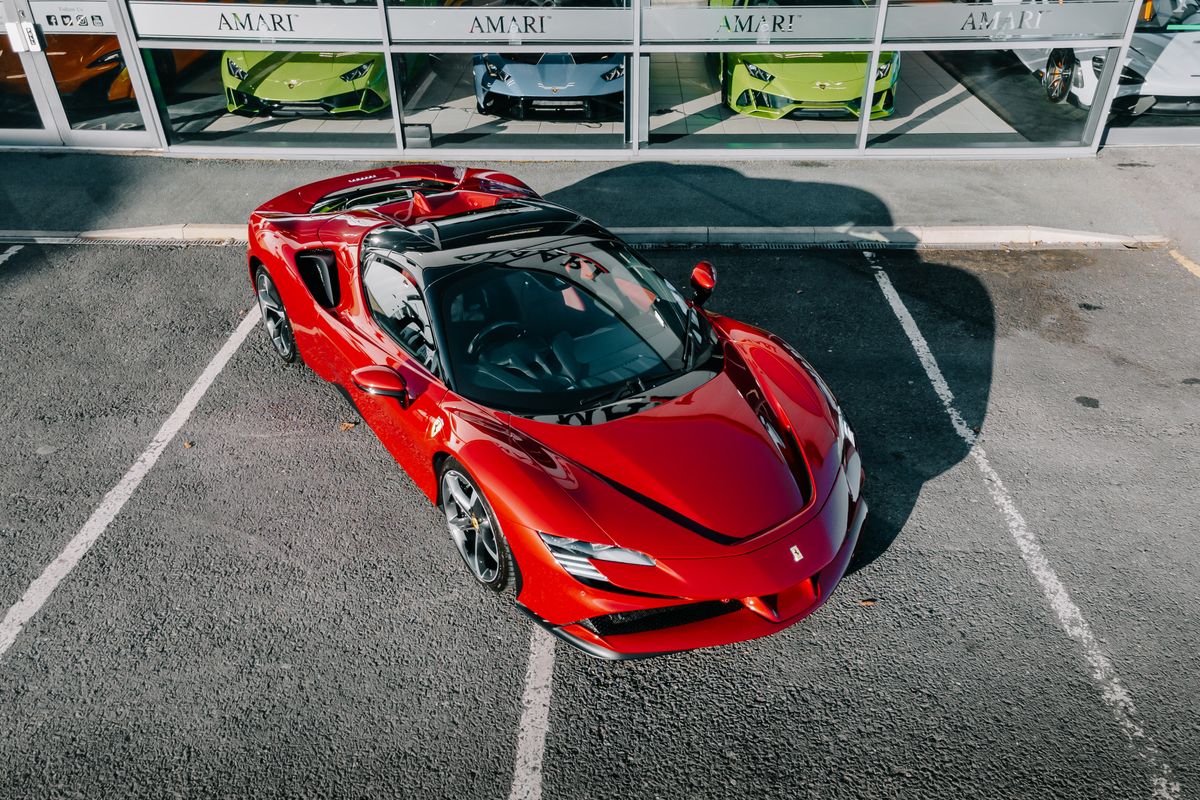 Ferrari SF90 Spider