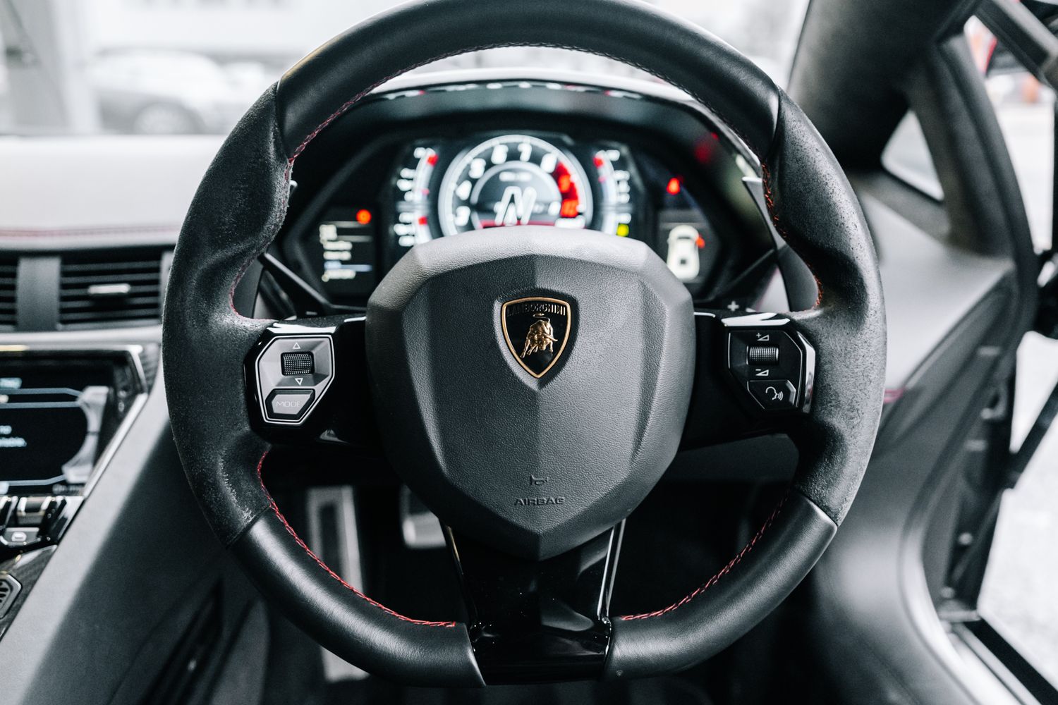 Lamborghini Aventador S