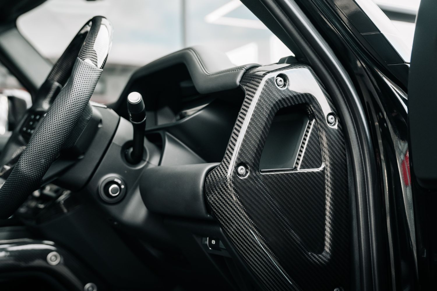 Land Rover Defender 110 D300 X-Dynamic HSE D MHEV - Motion R Design