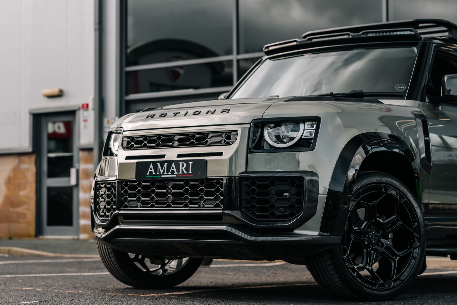 Land Rover Defender 90 D200 Hard Top D MHEV SWB - Motion R Design