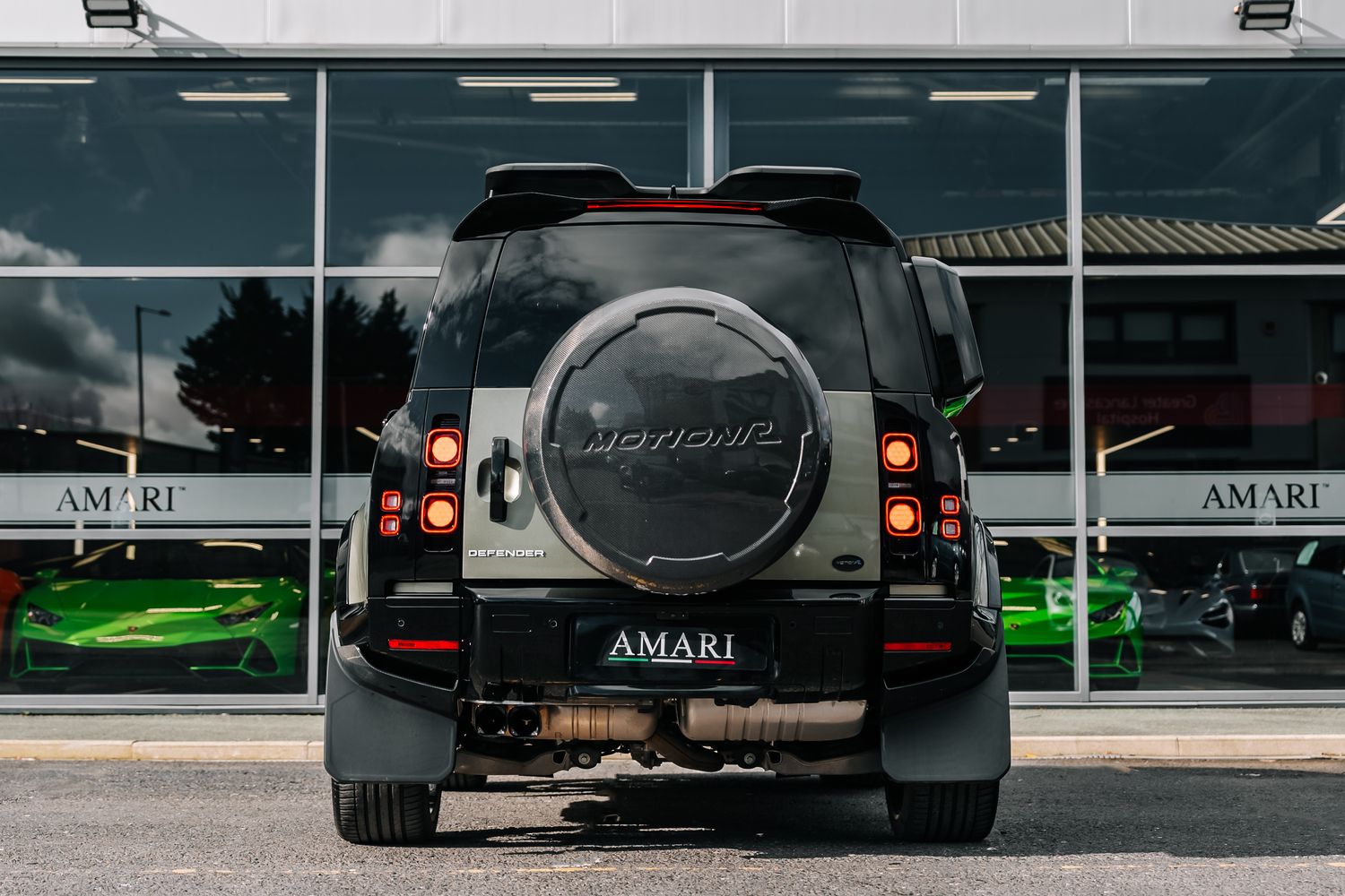 Land Rover Defender 90 D200 Hard Top D MHEV SWB - Motion R Design
