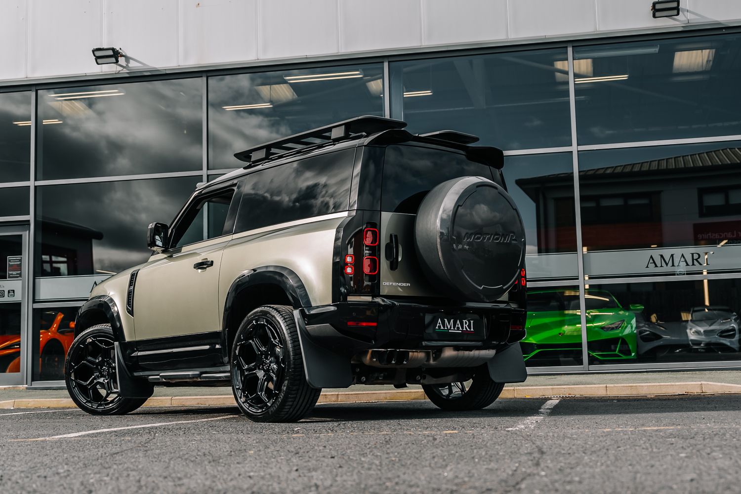 Land Rover Defender 90 D200 Hard Top D MHEV SWB - Motion R Design