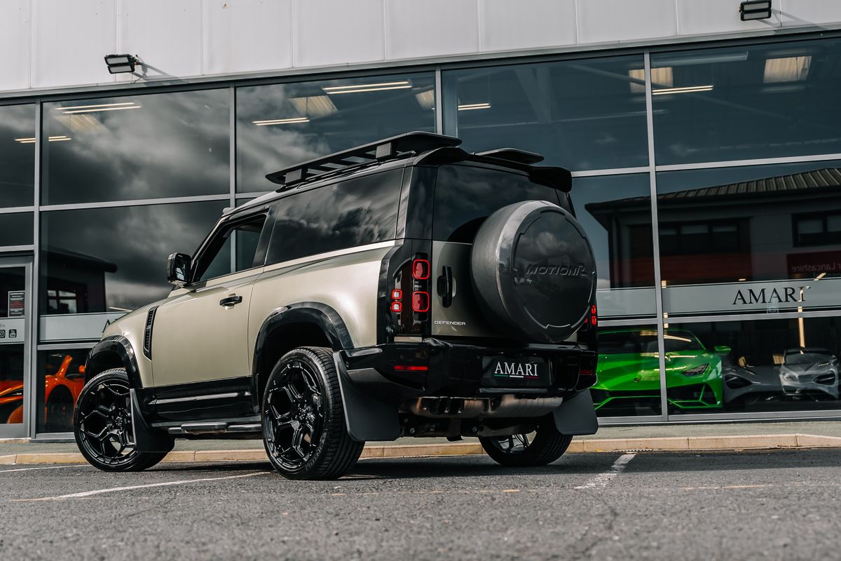 Land Rover Defender 90 D200 Hard Top D MHEV SWB - Motion R Design