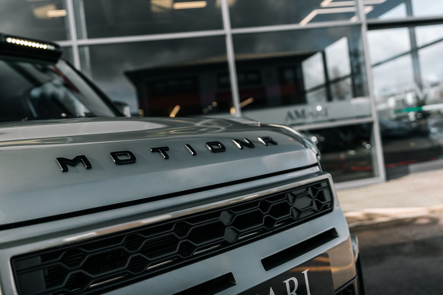 Land Rover Defender 90 D200 Hard Top D MHEV SWB - Motion R Design