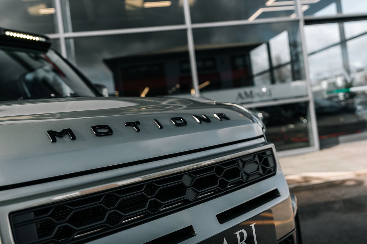 Land Rover Defender 90 D200 Hard Top D MHEV SWB - Motion R Design