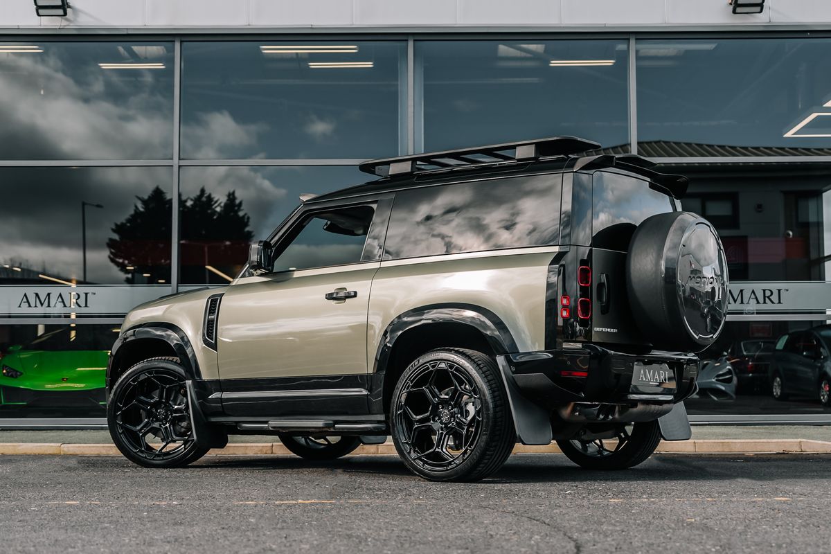 Land Rover Defender 90 D200 Hard Top D MHEV SWB - Motion R Design