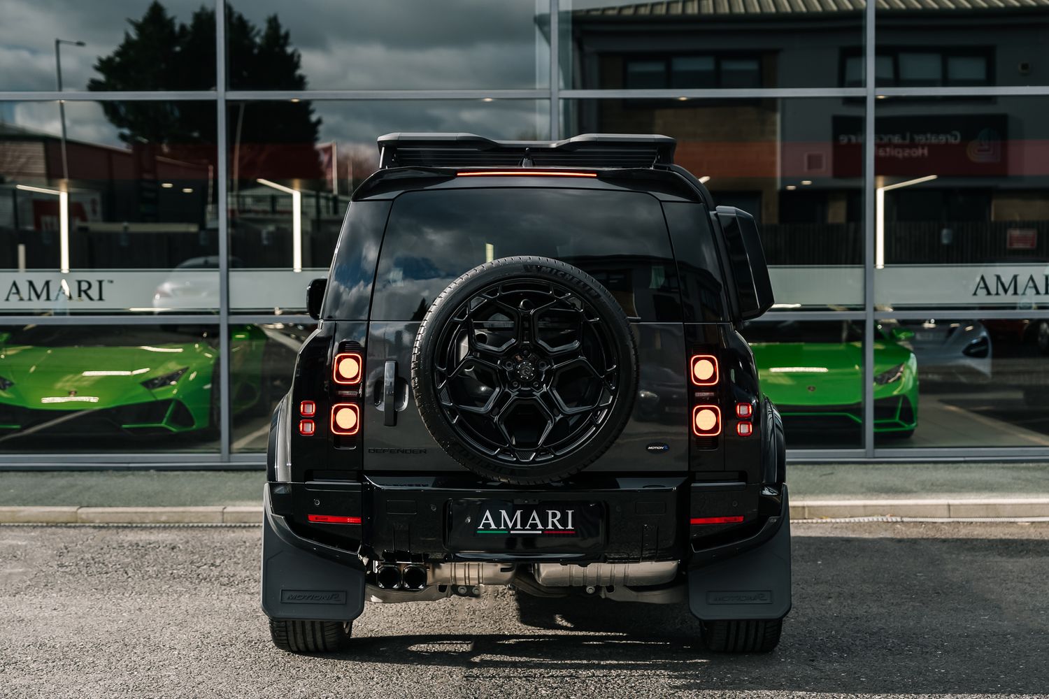 Land Rover Defender 90 D250 Hard Top SE D MHEV - Motion R Design