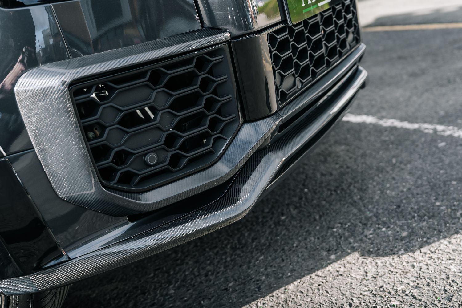Land Rover Defender 90 D250 Hard Top SE D MHEV - Motion R Design