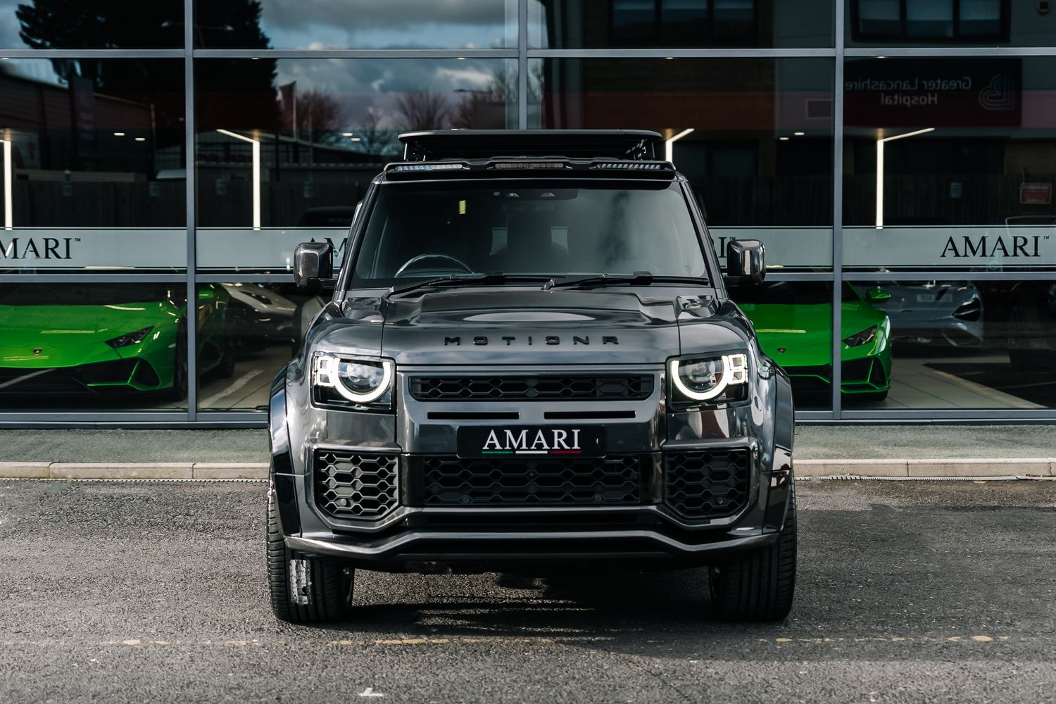 Land Rover Defender 90 D250 Hard Top SE D MHEV - Motion R Design