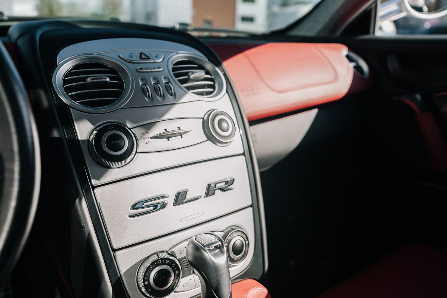 Mercedes-Benz SLR McLaren