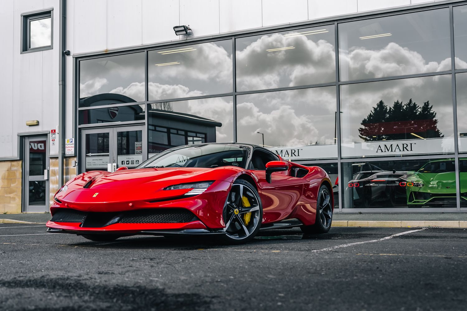 Ferrari SF90 Stradale