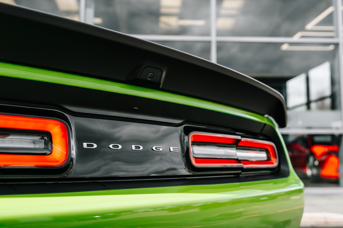 Dodge Challenger SRT Hellcat Jailbreak 807 BHP