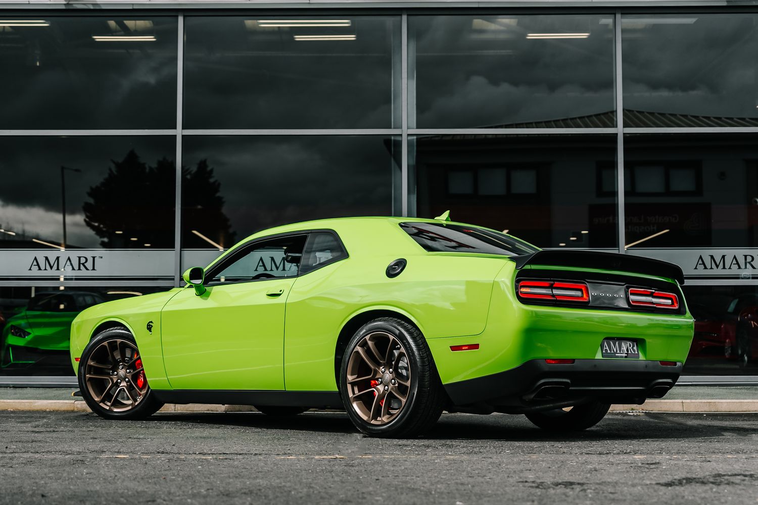 Dodge Challenger SRT Hellcat Jailbreak 807 BHP