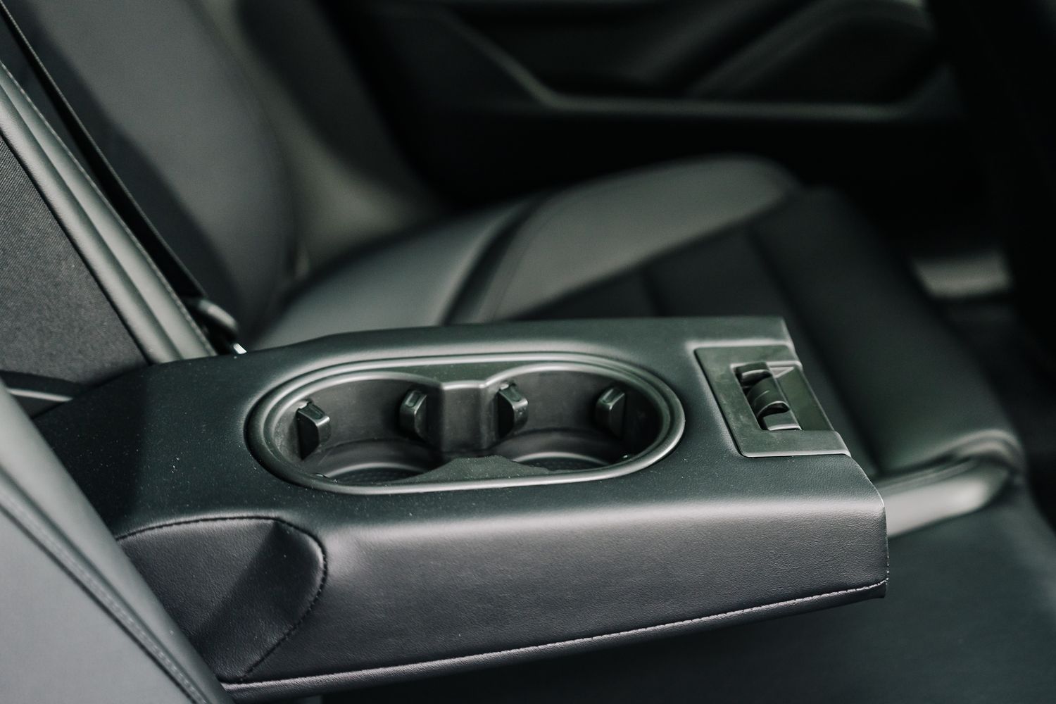Porsche Taycan 4S 79KWH