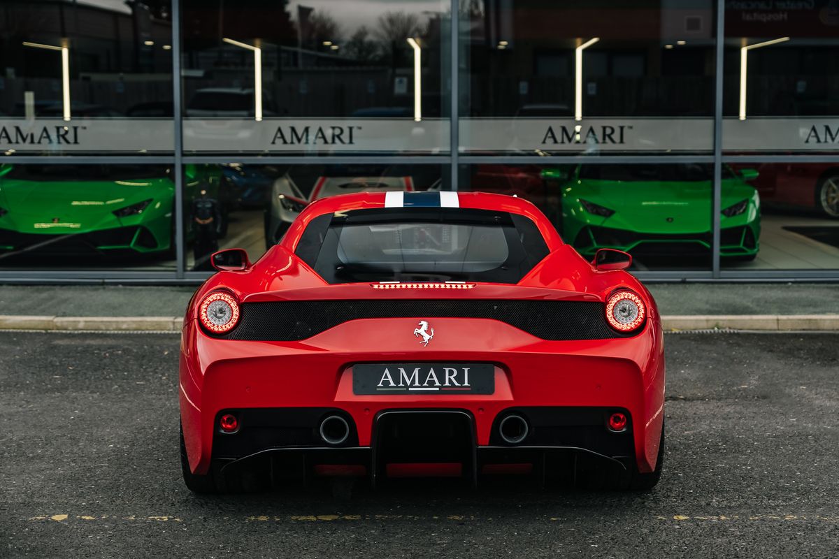 FERRARI 458 SPECIALE