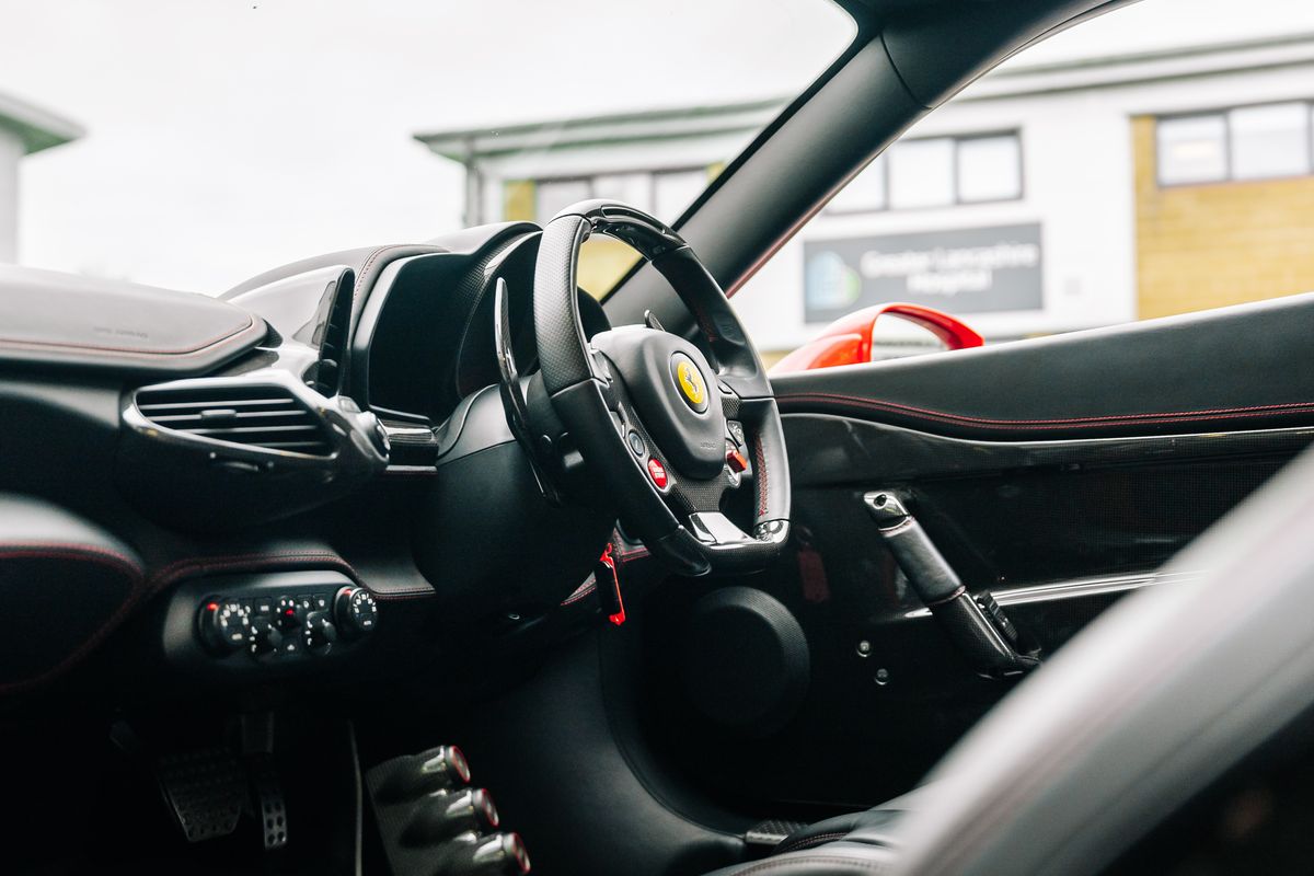 FERRARI 458 SPECIALE