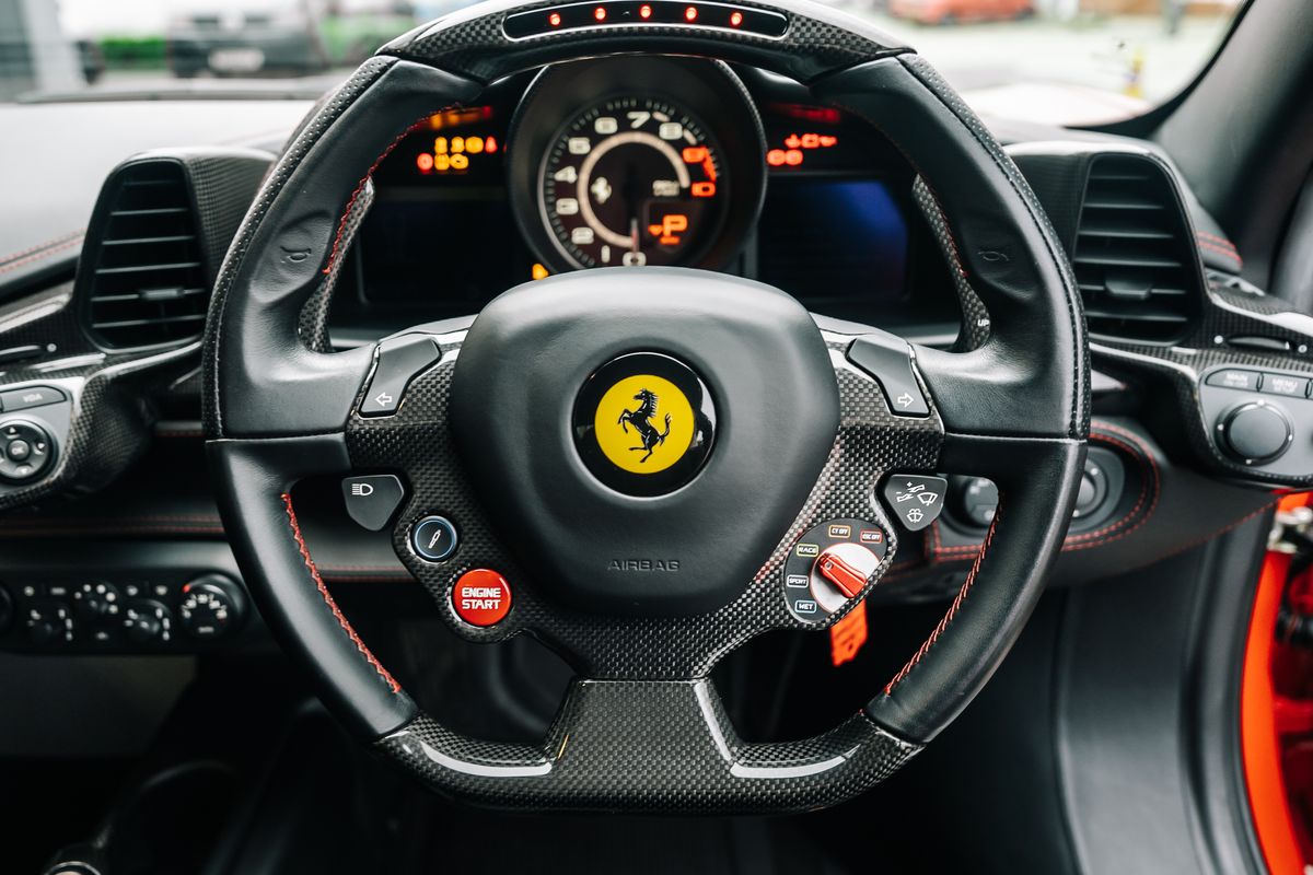 FERRARI 458 SPECIALE