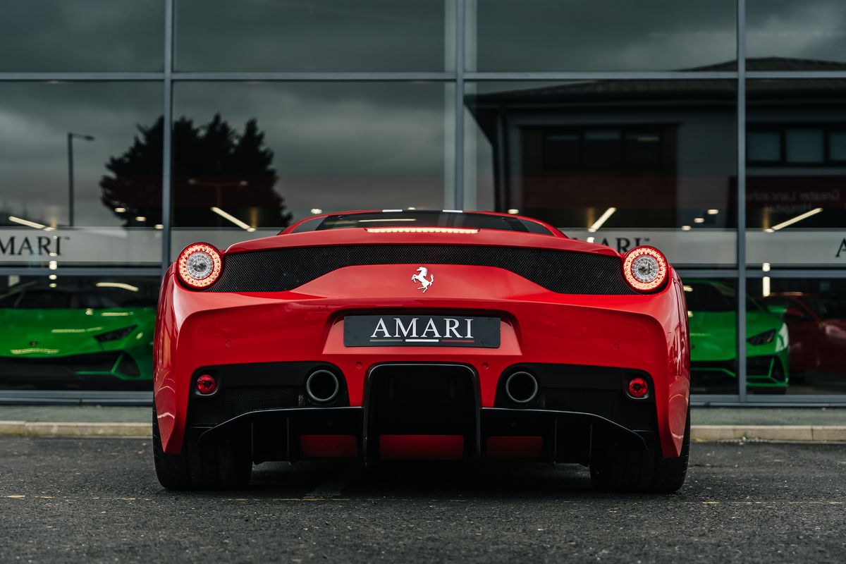 FERRARI 458 SPECIALE