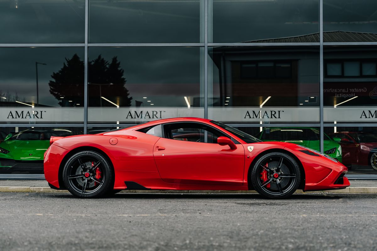 FERRARI 458 SPECIALE