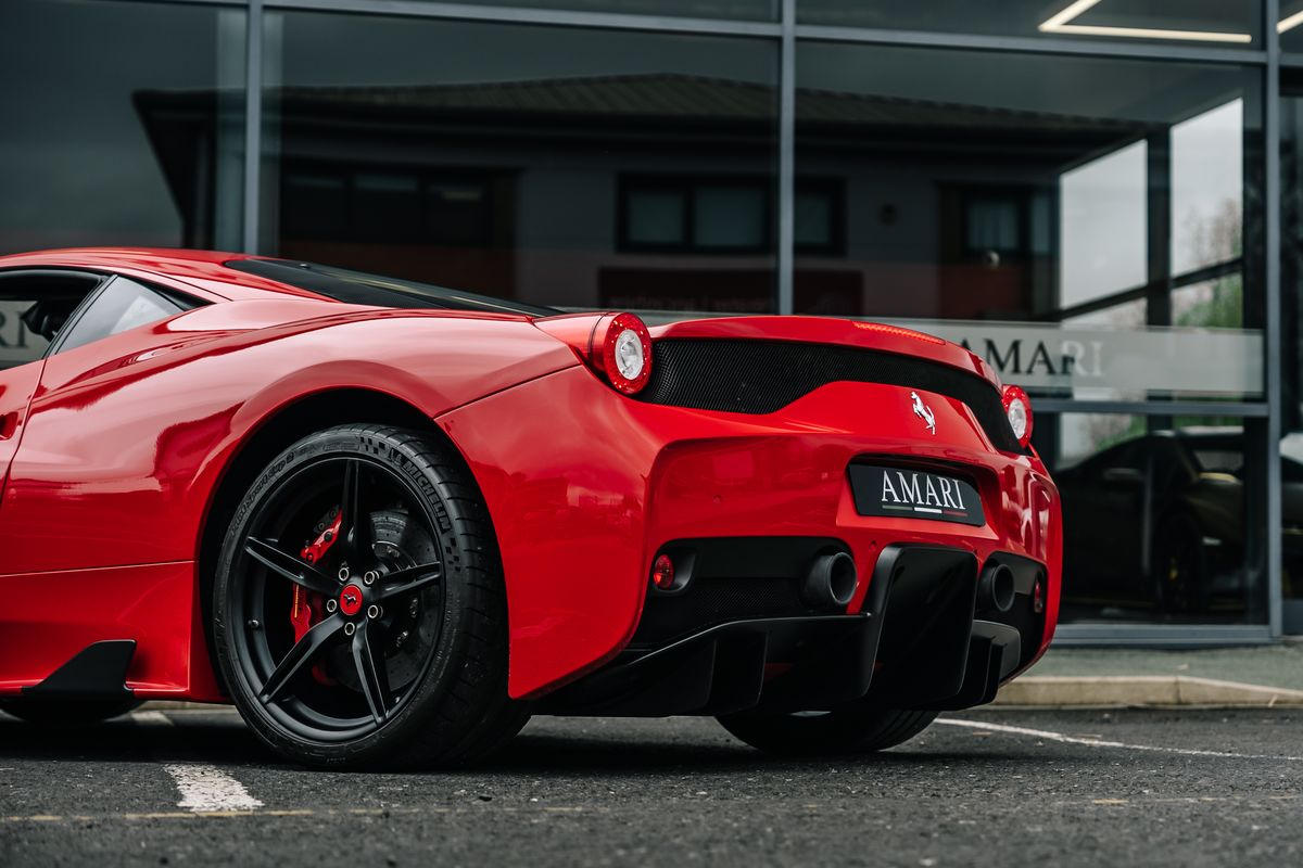 FERRARI 458 SPECIALE