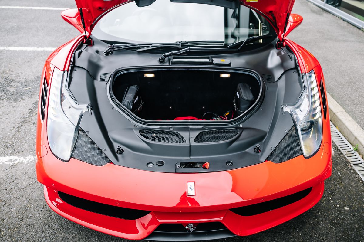 FERRARI 458 SPECIALE