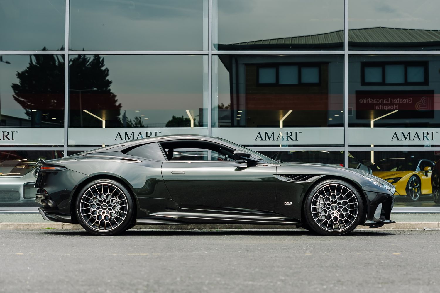 Aston Martin DBS Superleggera 770 Ultimate