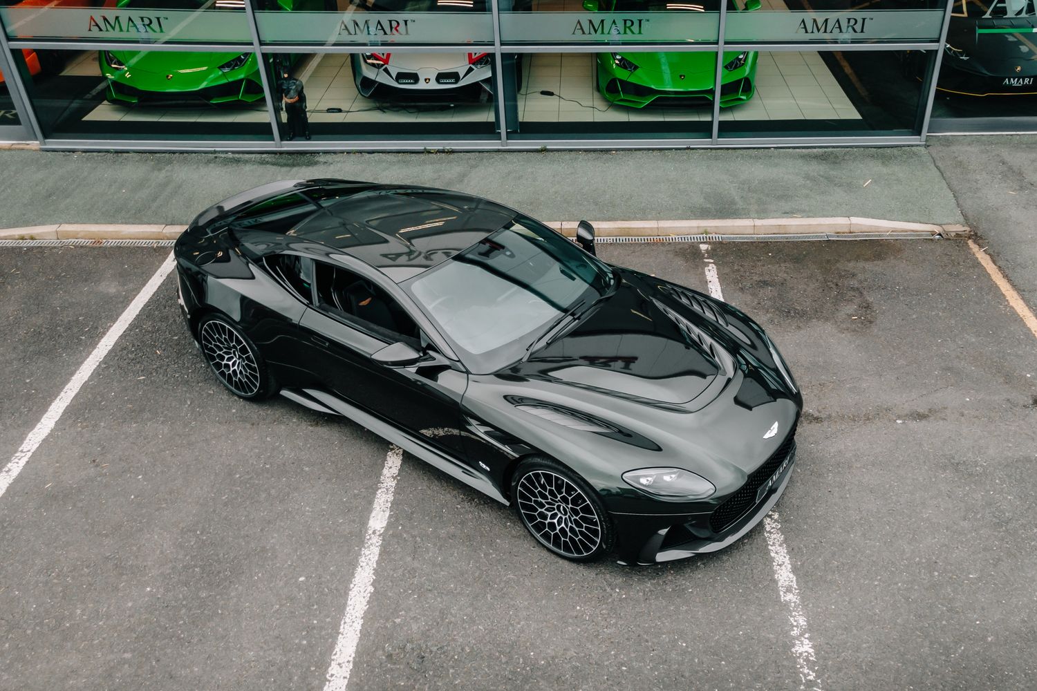 Aston Martin DBS Superleggera 770 Ultimate