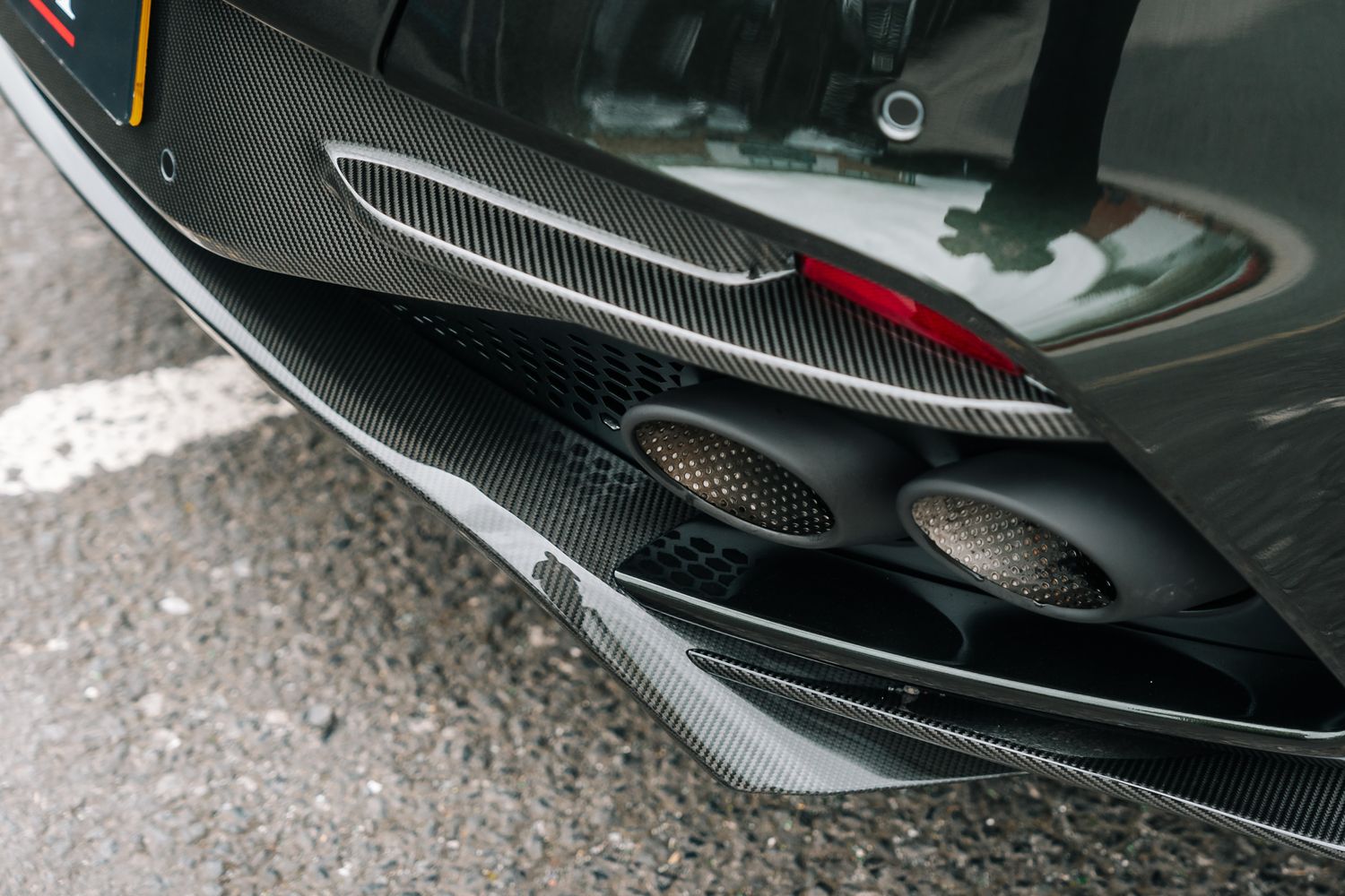 Aston Martin DBS Superleggera 770 Ultimate