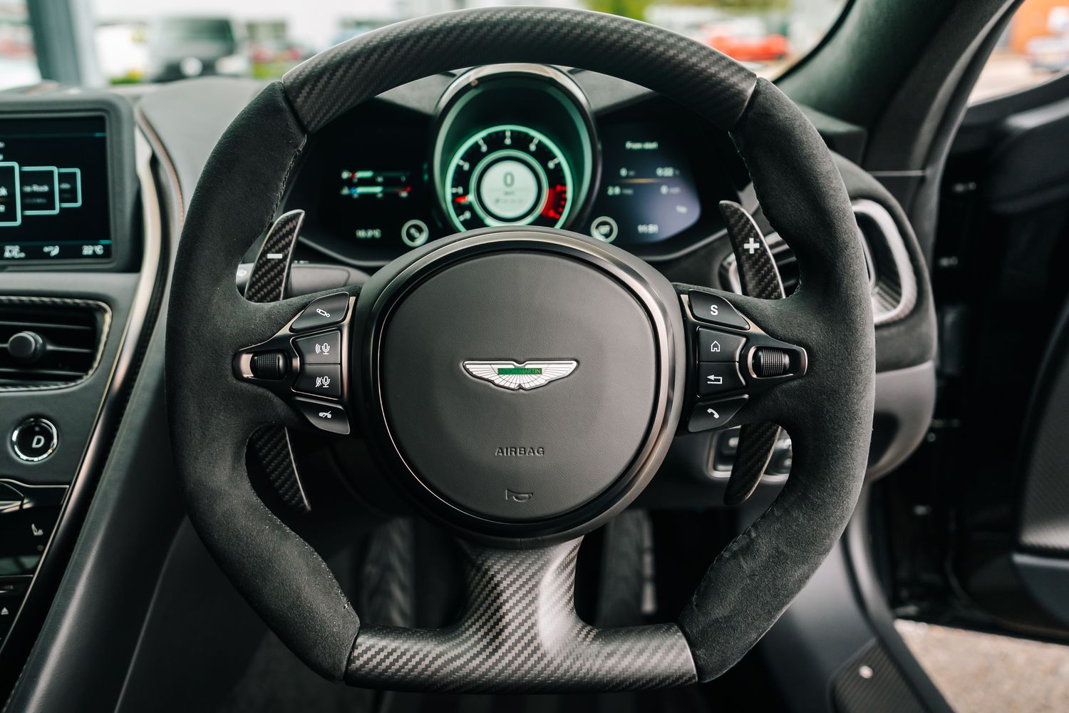 Aston Martin DBS Superleggera 770 Ultimate