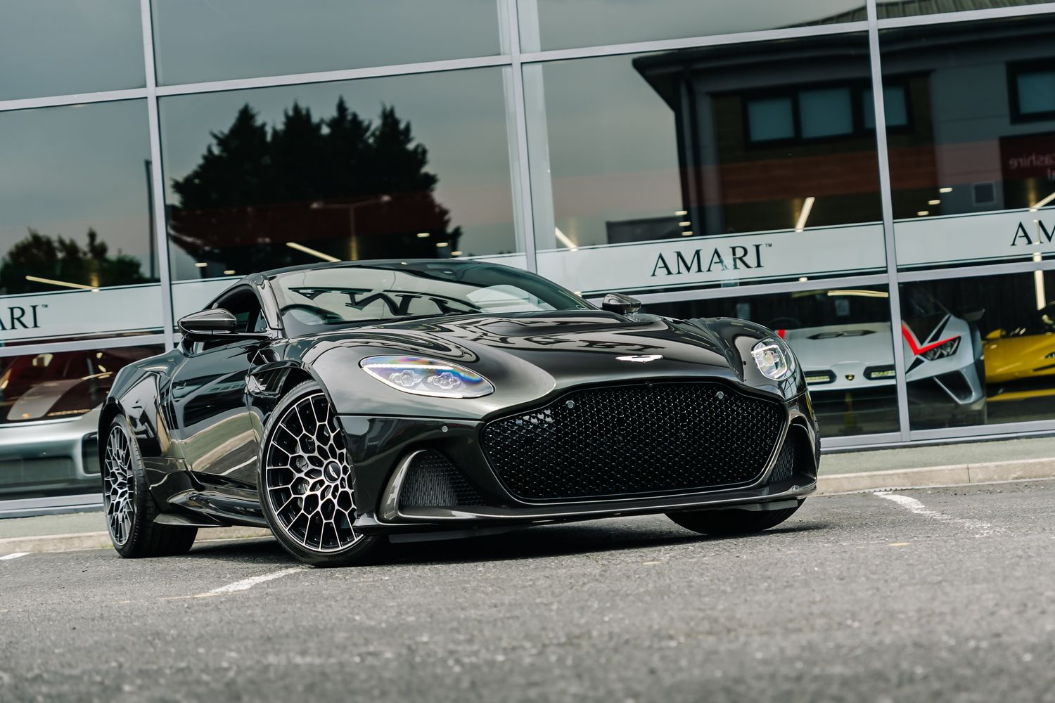 Aston Martin DBS Superleggera 770 Ultimate