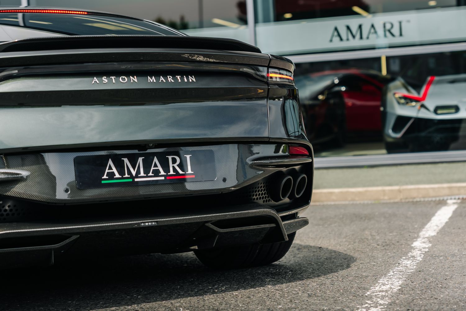 Aston Martin DBS Superleggera 770 Ultimate
