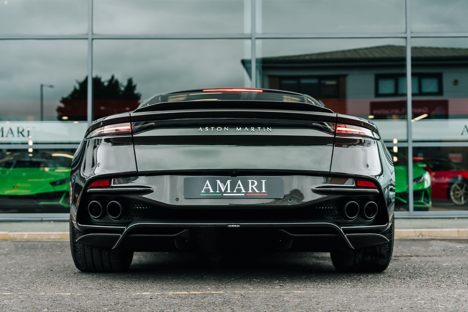 Aston Martin DBS Superleggera 770 Ultimate