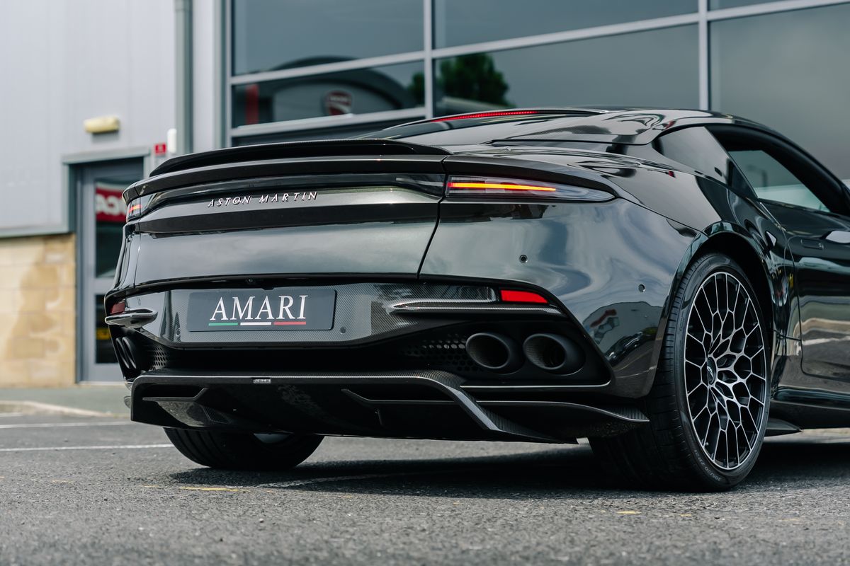 Aston Martin DBS Superleggera 770 Ultimate