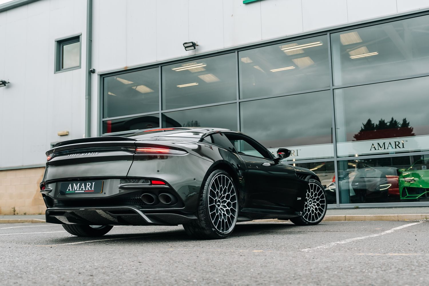 Aston Martin DBS Superleggera 770 Ultimate