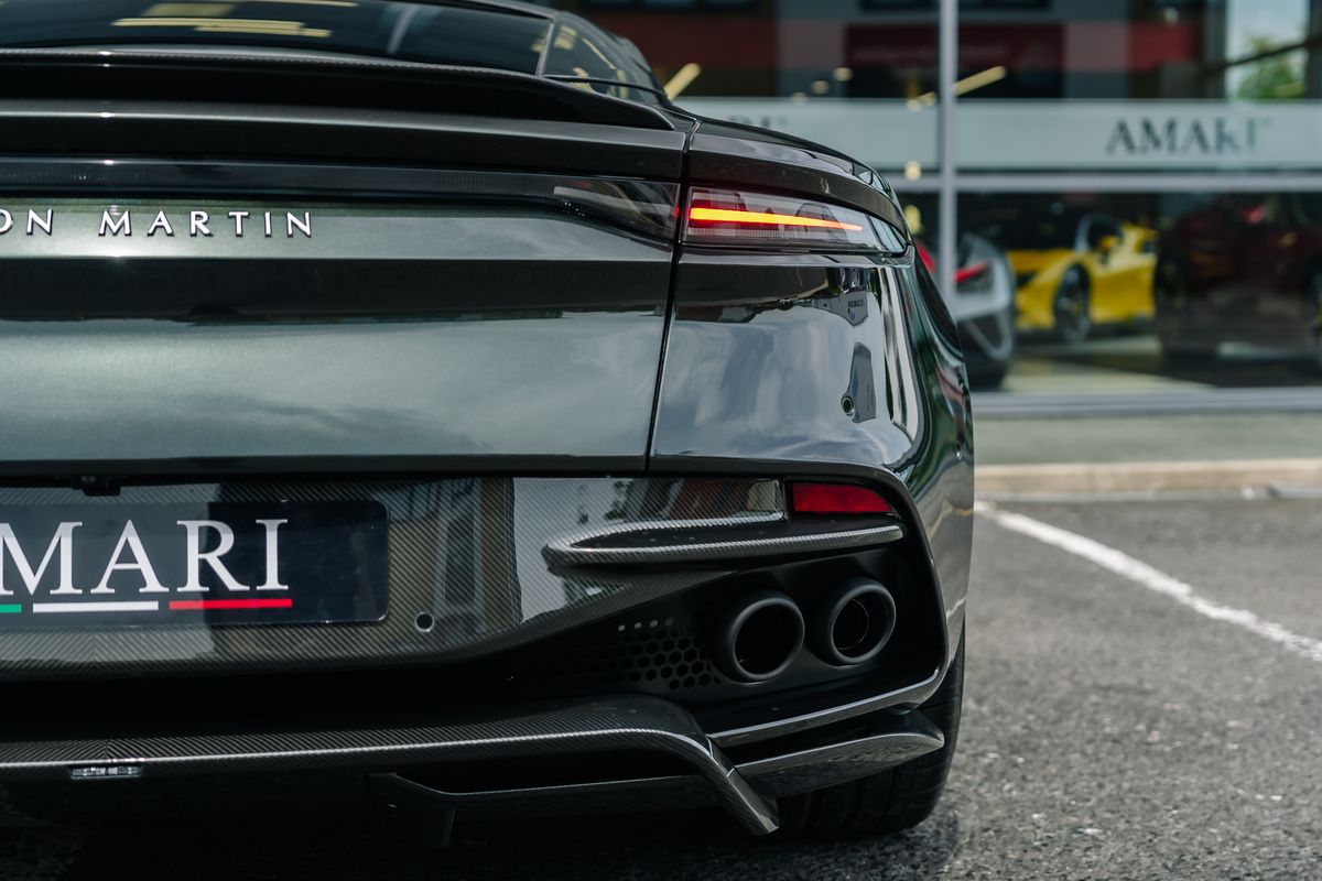Aston Martin DBS Superleggera 770 Ultimate