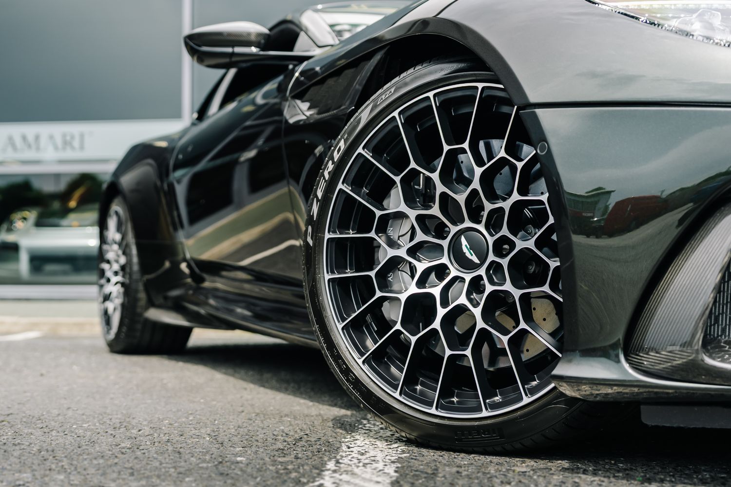 Aston Martin DBS Superleggera 770 Ultimate