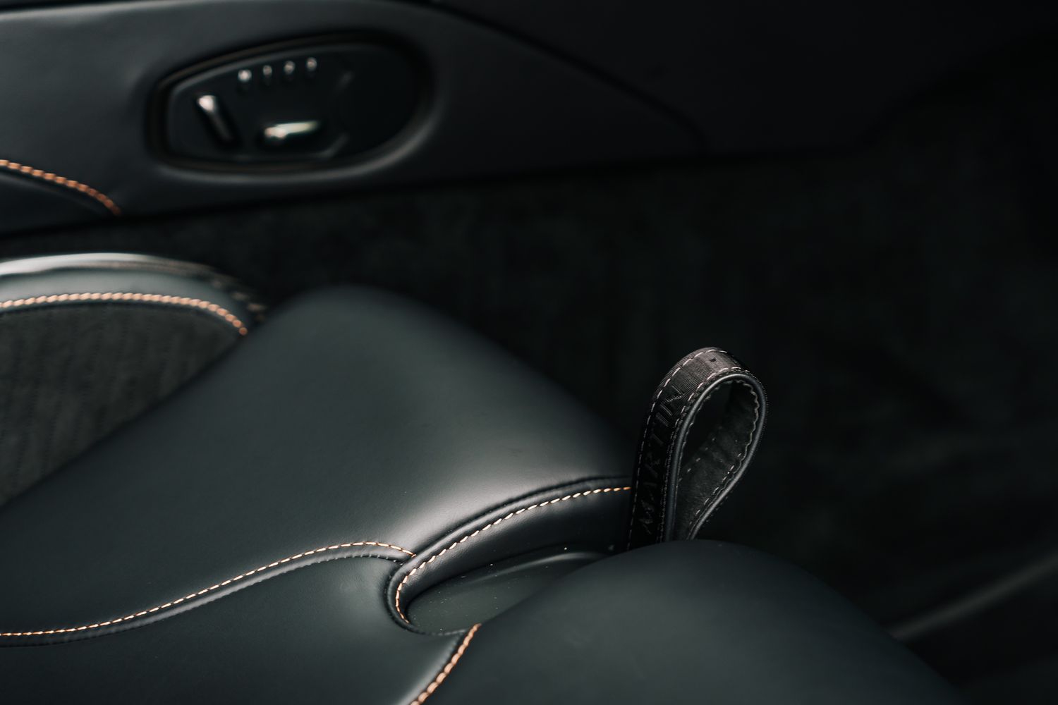 Aston Martin DBS Superleggera 770 Ultimate