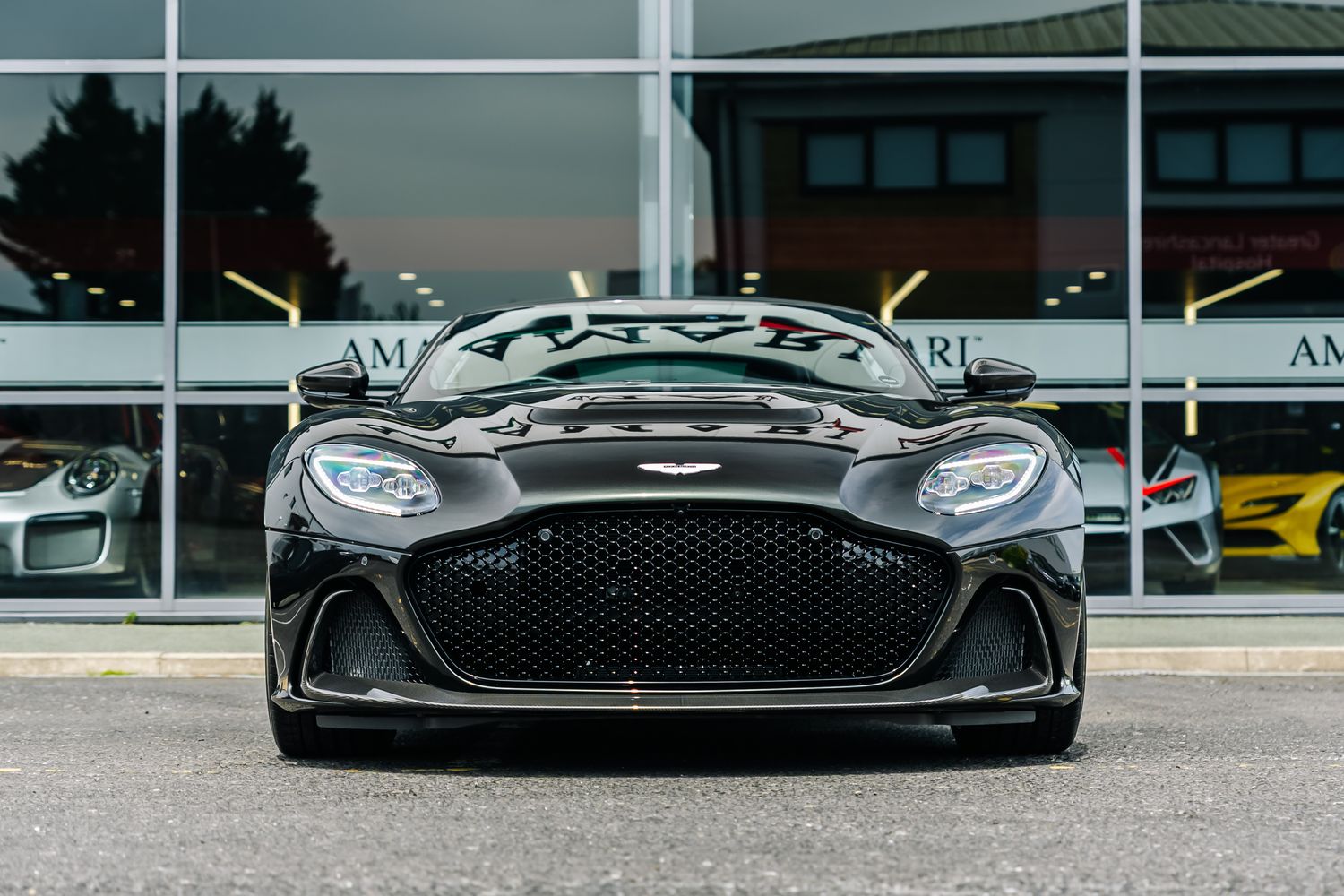 Aston Martin DBS Superleggera 770 Ultimate