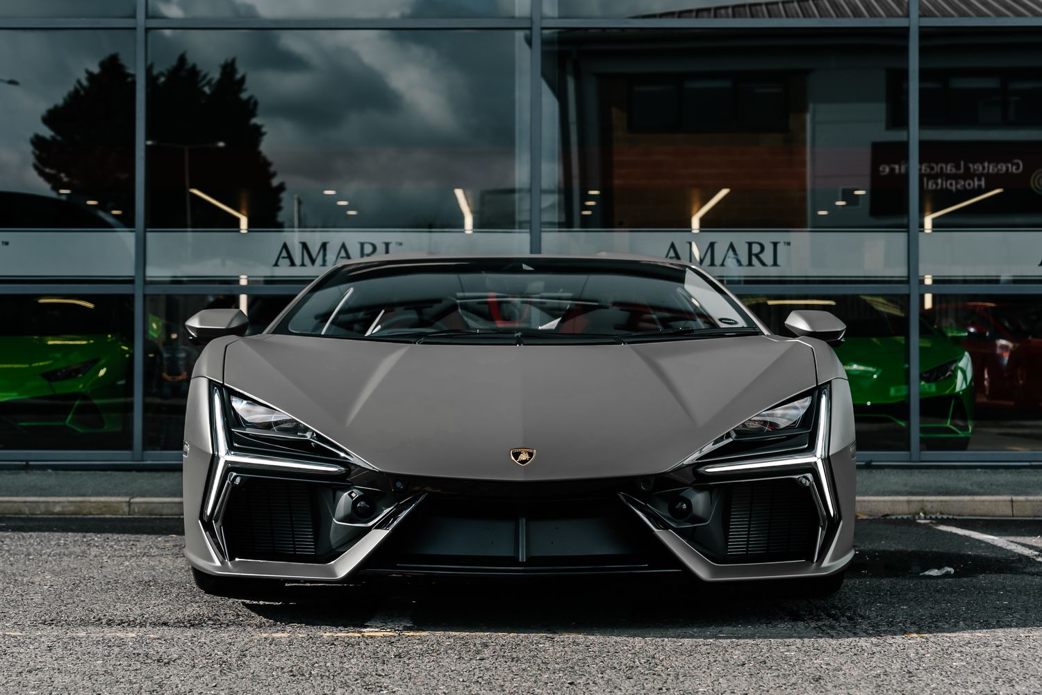 Lamborghini Revuelto