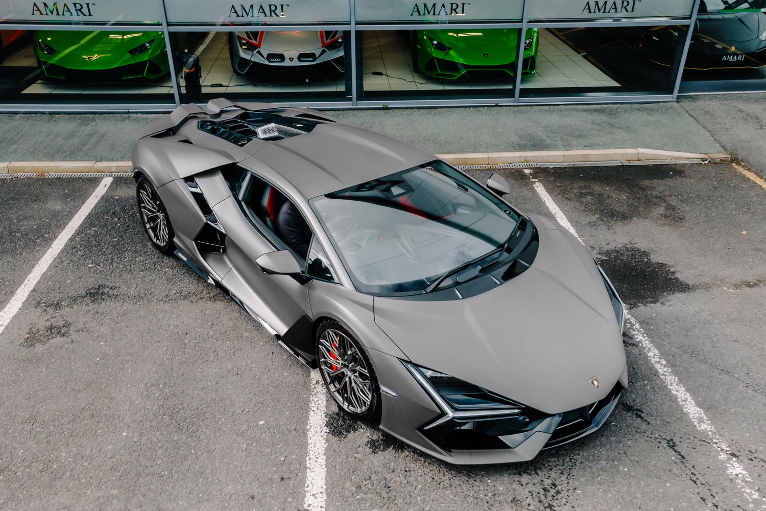 Lamborghini Revuelto