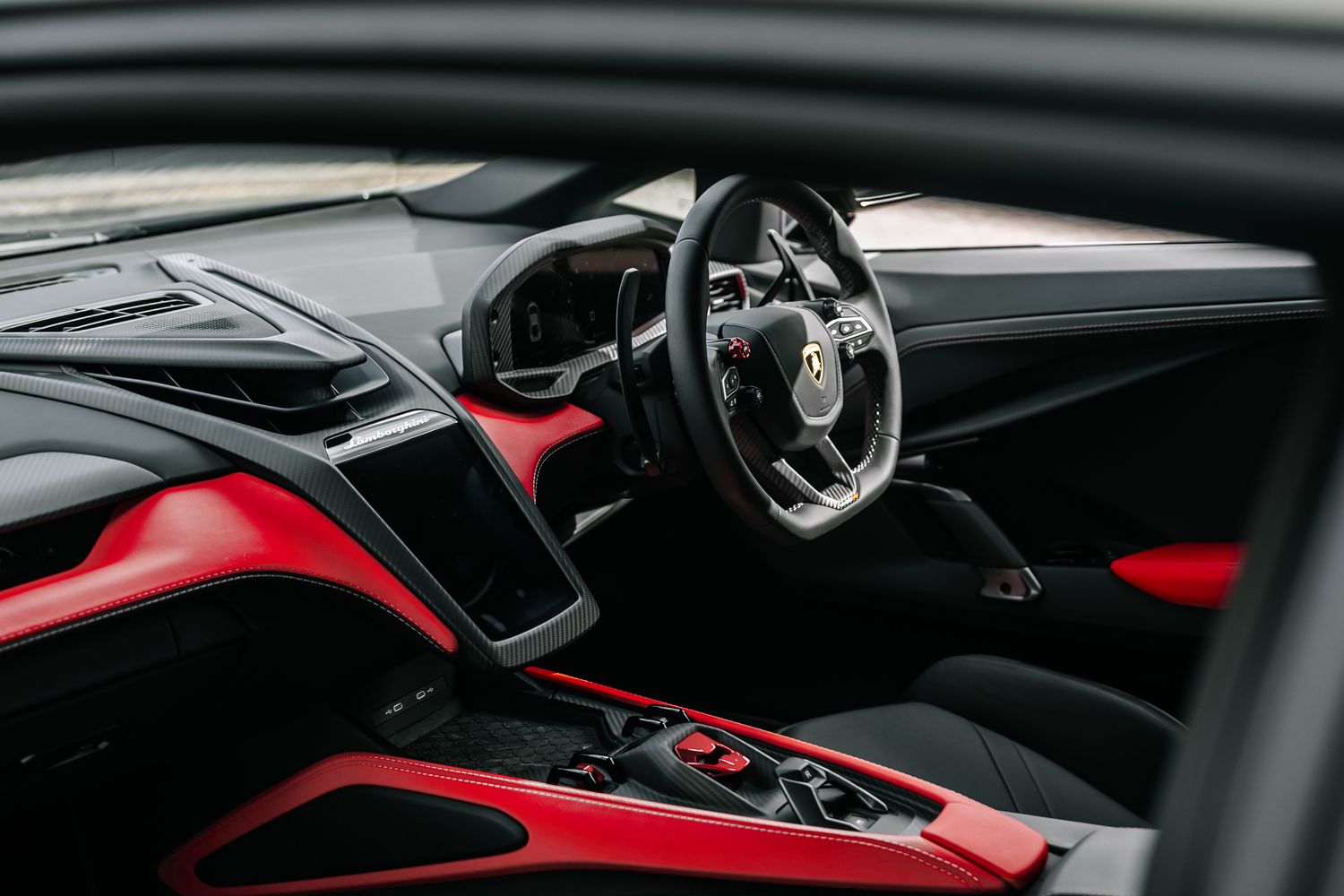 Lamborghini Revuelto