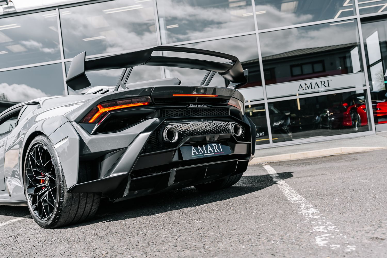Lamborghini Huracan STO